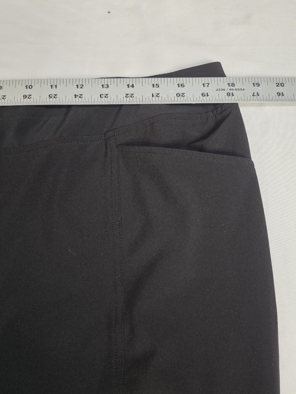 Chico's Womens Size 12 (Chico's 2) Neema Zip Pocket Crop Ankle Pants - Picture 4 of 13